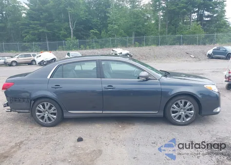 2011 Toyota Avalon z USA, uszkodzony, nr VIN 4T1BK3DBXBU410053